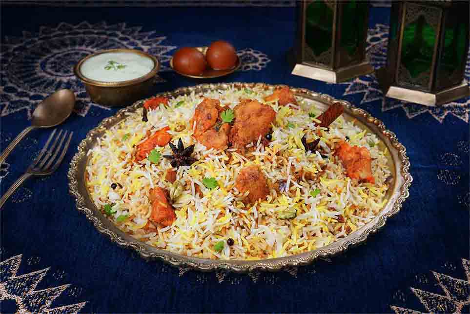 Order Murgh Tikka Biryani Chicken Tikka Biryani Serves 2 From Behrouz